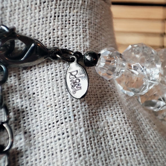 Joan Rivers Enormous Clear Faceted Graduated Heavy Beads Chunky Lucite Necklace - Picture 9 of 11